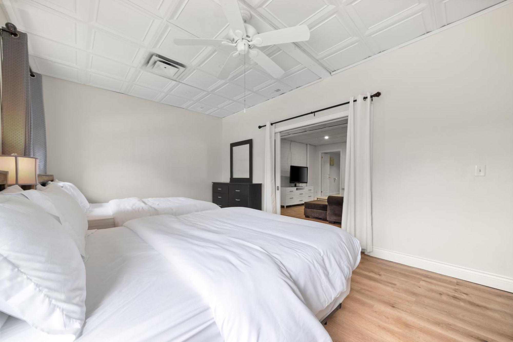 The Hotel 3*